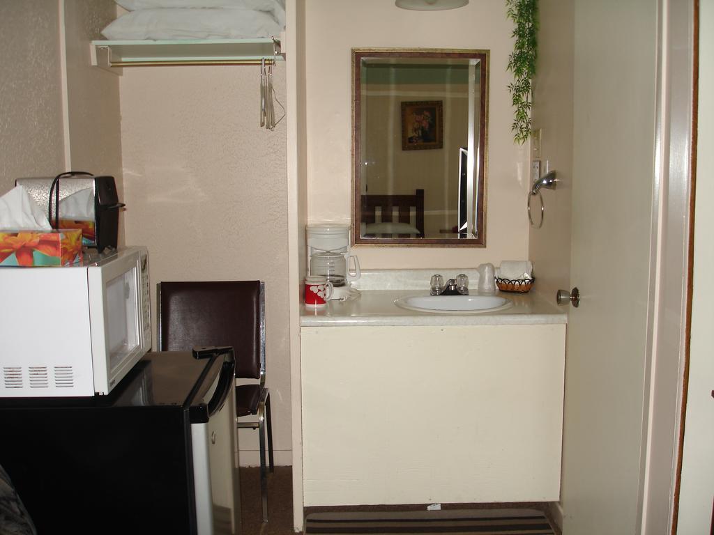 Motel Belair Rigaud Rom bilde