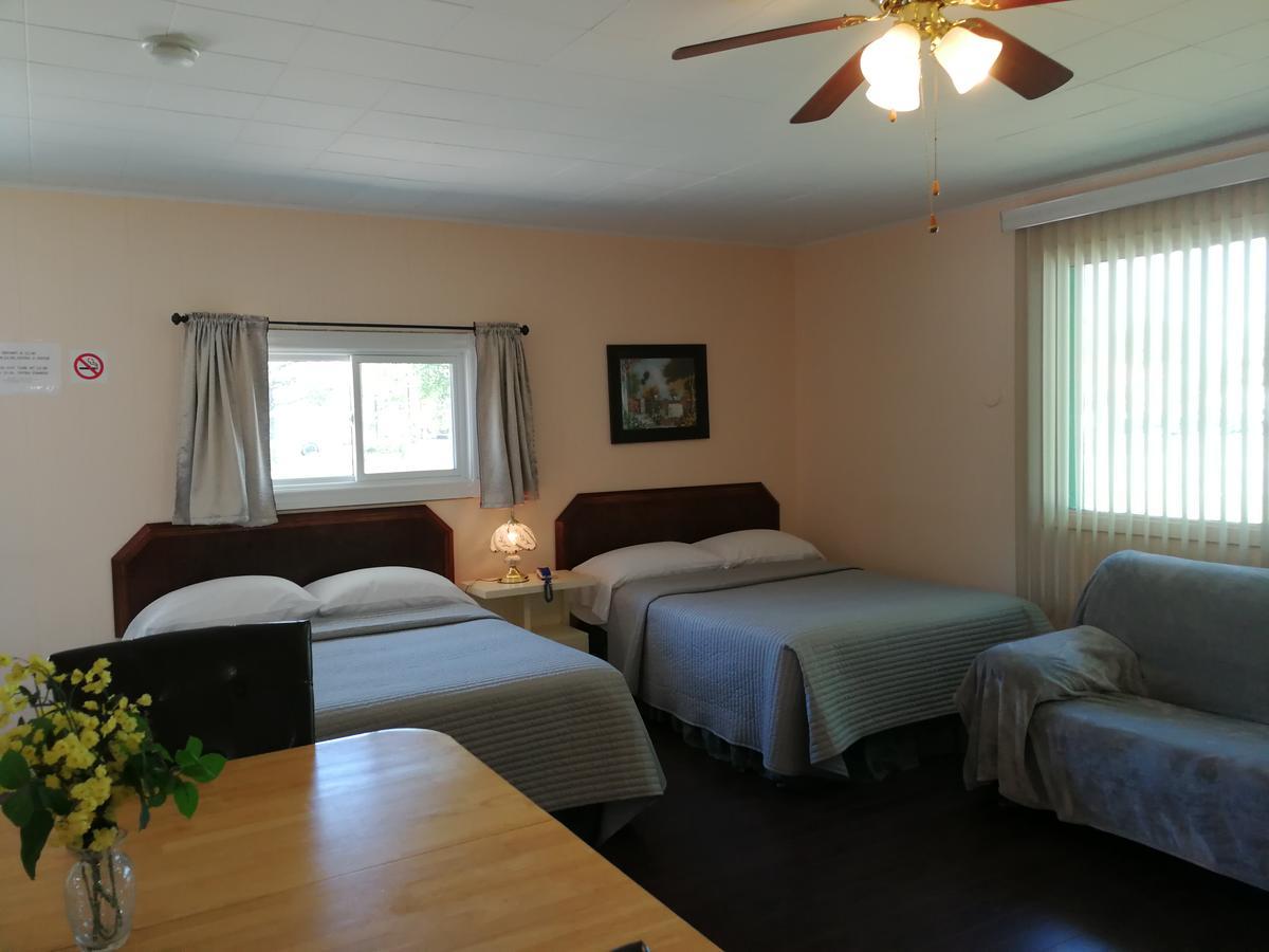 Motel Belair Rigaud Eksteriør bilde
